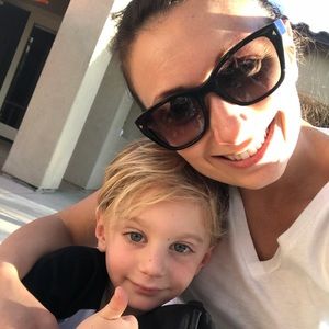 Meet your Posher, Elena